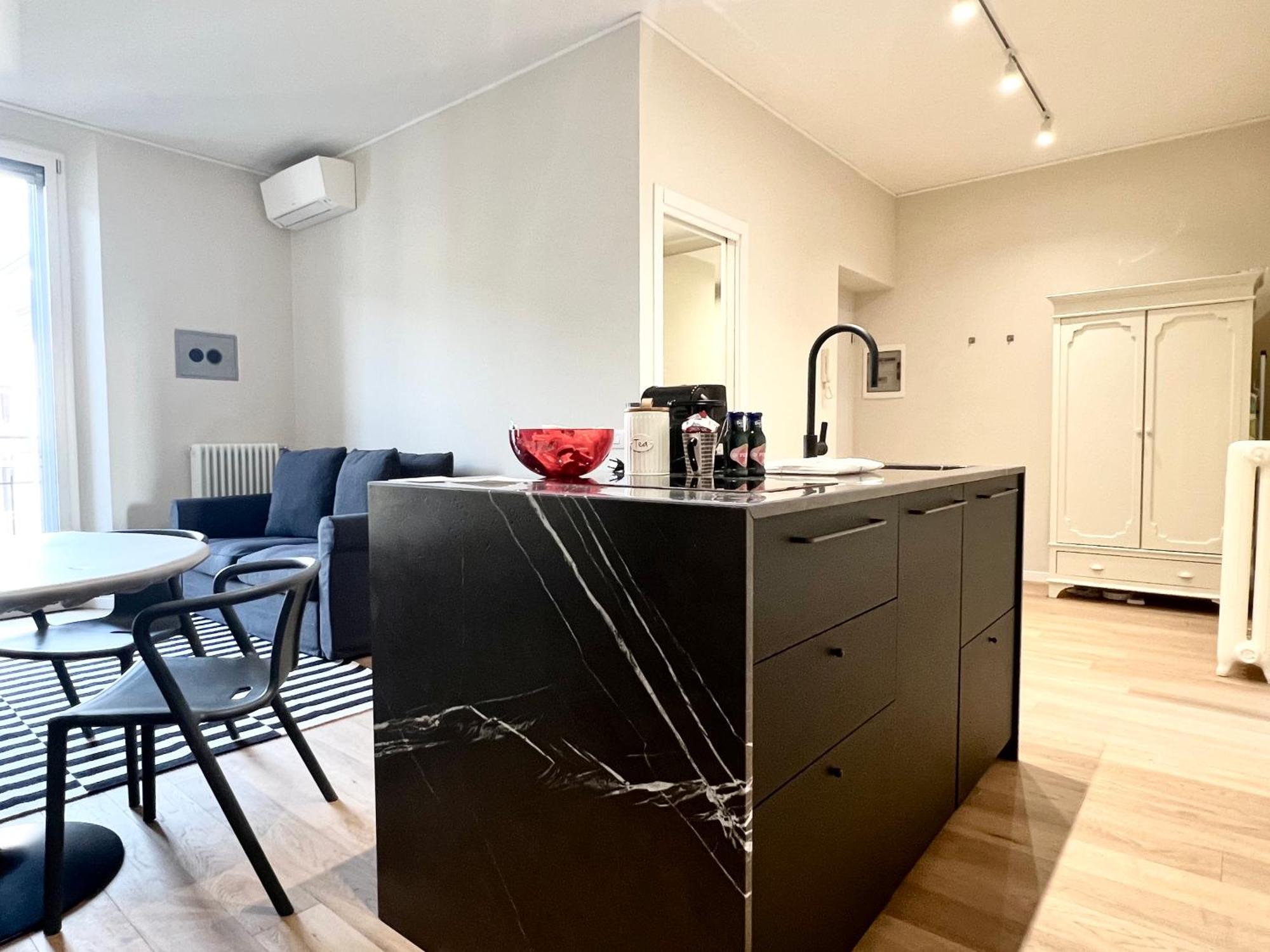 Comecasa Fashion Apartment In Via Mantova Milano Exterior foto