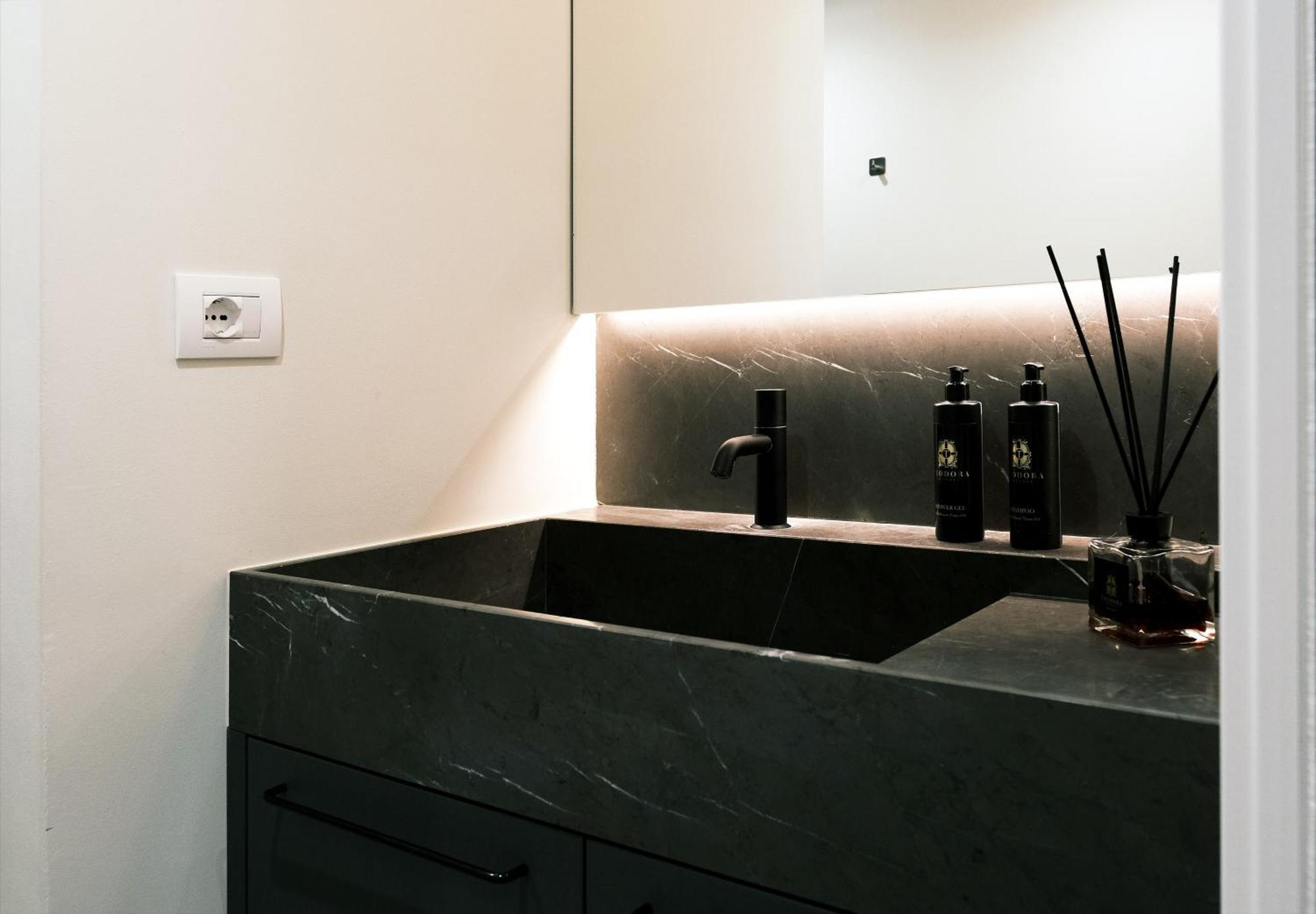 Comecasa Fashion Apartment In Via Mantova Milano Exterior foto